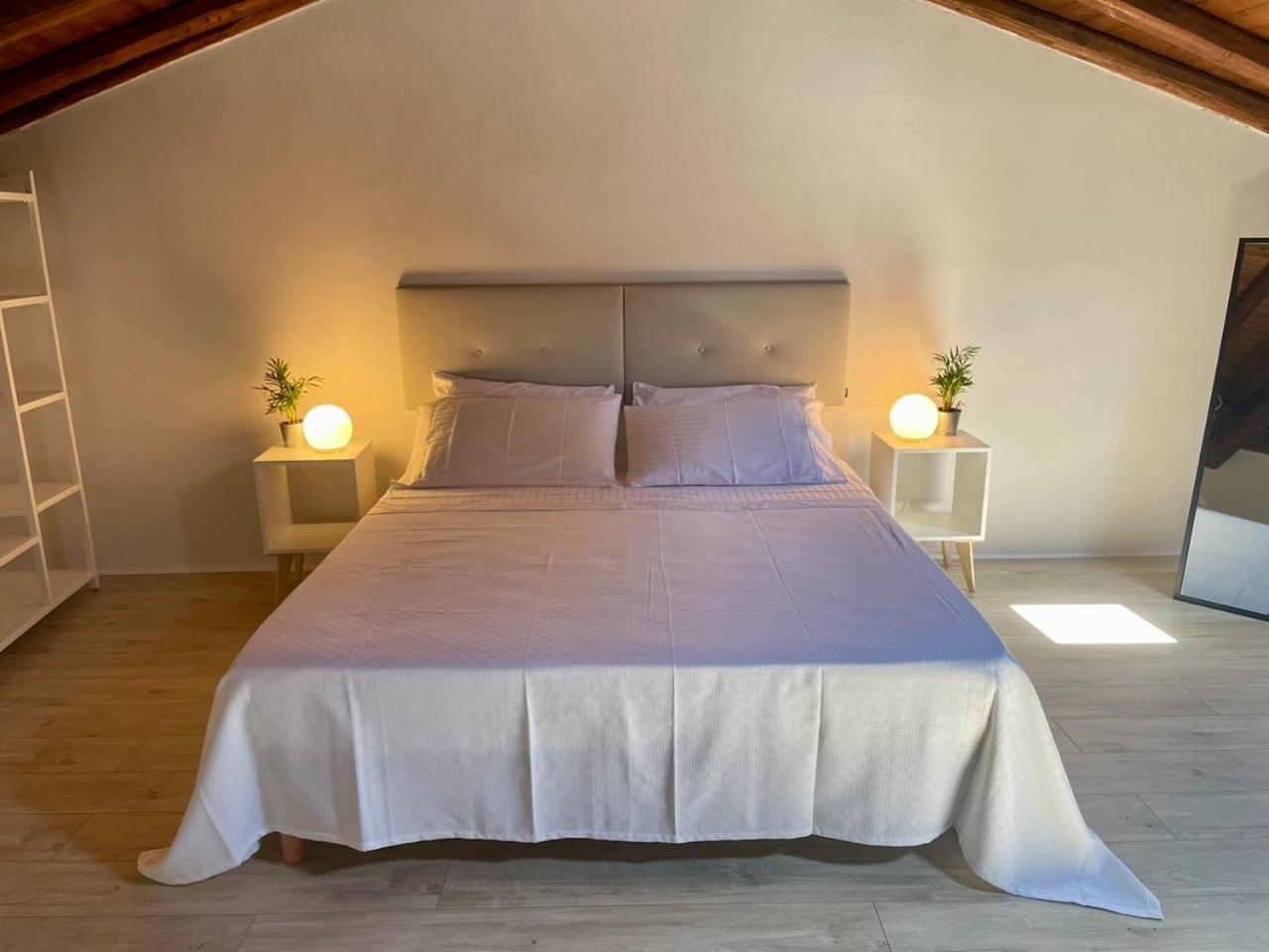 Sotto Il Fortino, Casa Vacanze カターニア エクステリア 写真
