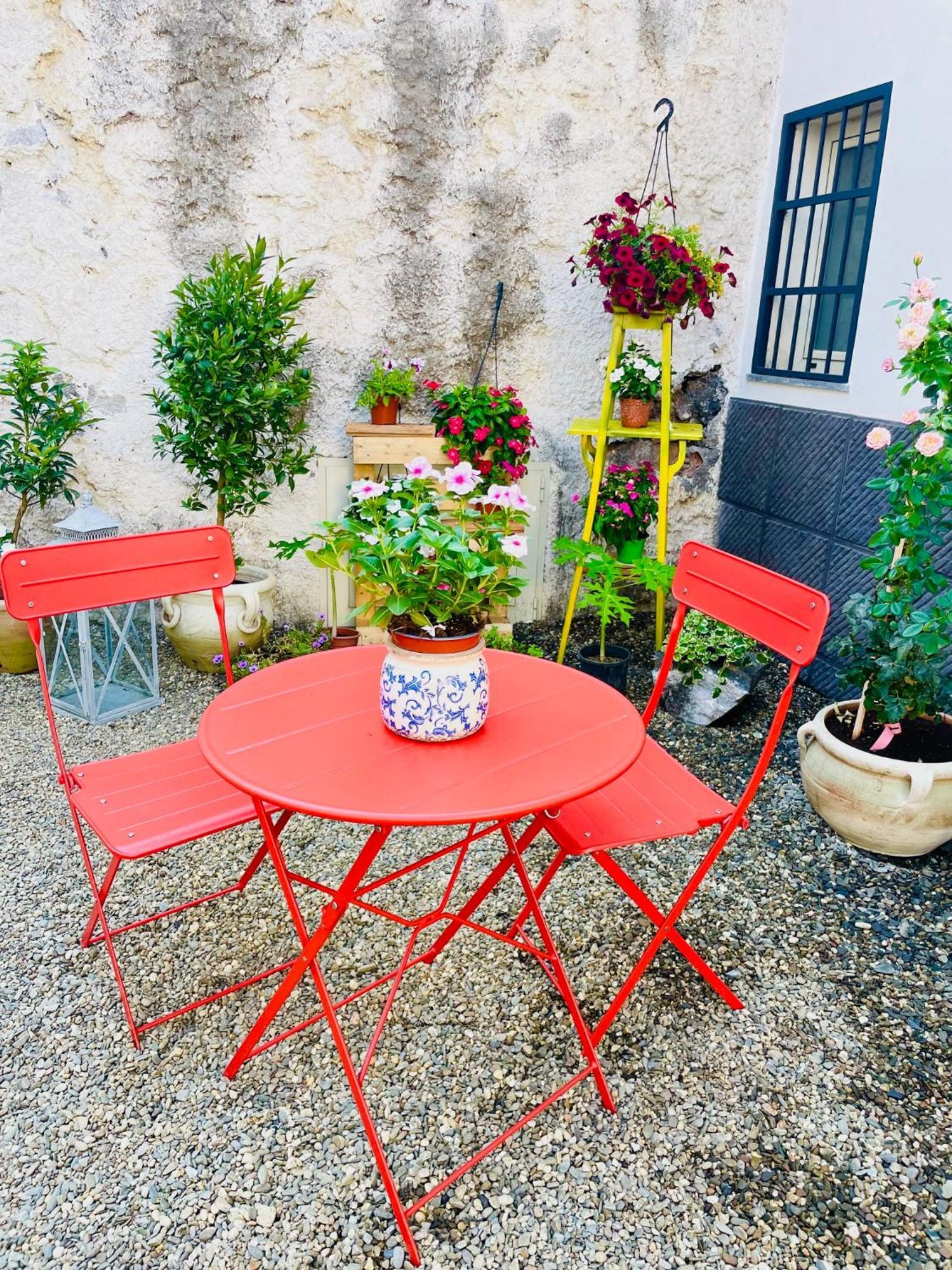 Sotto Il Fortino, Casa Vacanze カターニア エクステリア 写真
