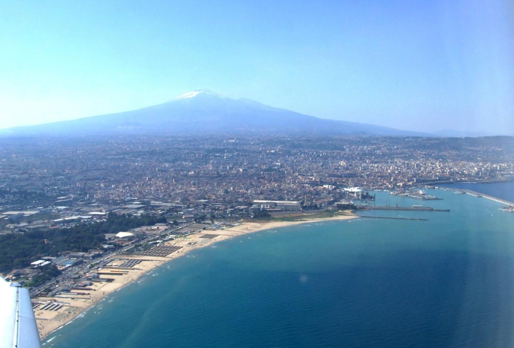 Sotto Il Fortino, Casa Vacanze カターニア エクステリア 写真